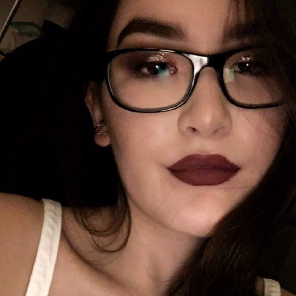 Meet your Posher, Korina